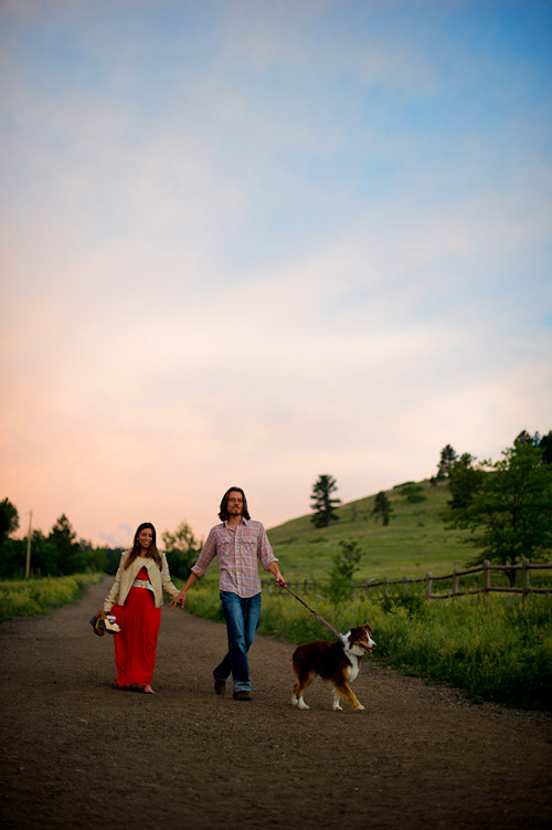 City and country Colorado engagement photos by Chosen Photography | via junebugweddings.com City and country Colorado engagement photos by Chosen Photography | via junebugweddings.com