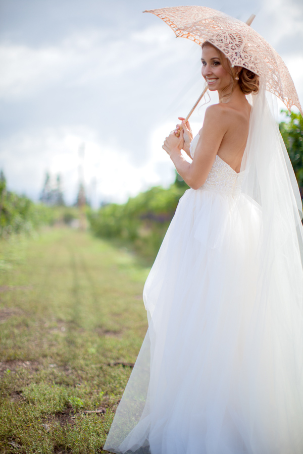 peach and cream rustic winery wedding in Naramata, BC with photos by Whitney Lane Photography | via junebugweddings.com peach and cream rustic winery wedding in Naramata, BC with photos by Whitney Lane Photography | via junebugweddings.com