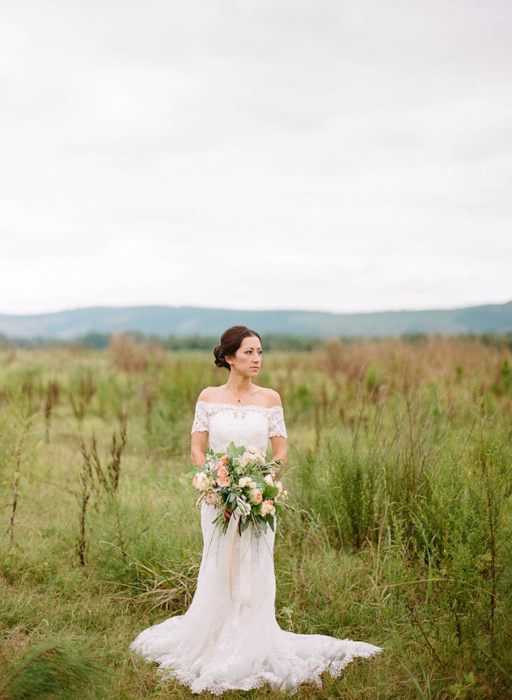 Peach-and-Mint-Wedding-at-Heifer-Ranch (15 of 41)