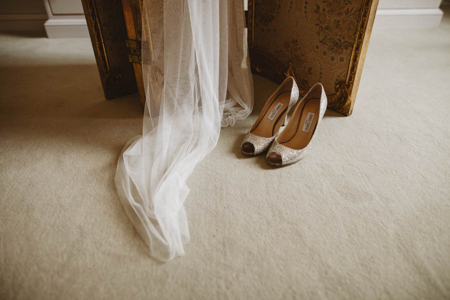 Sweetly-Colorful-Scottish-Wedding-Gilmerton-House-6
