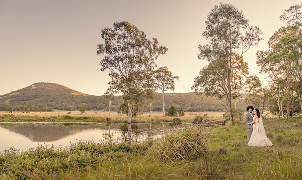 natural green and yellow wedding at Yandida Station, Australia, photo by Studio Impressions | via junebugweddings.com natural green and yellow wedding at Yandida Station, Australia, photo by Studio Impressions | via junebugweddings.com