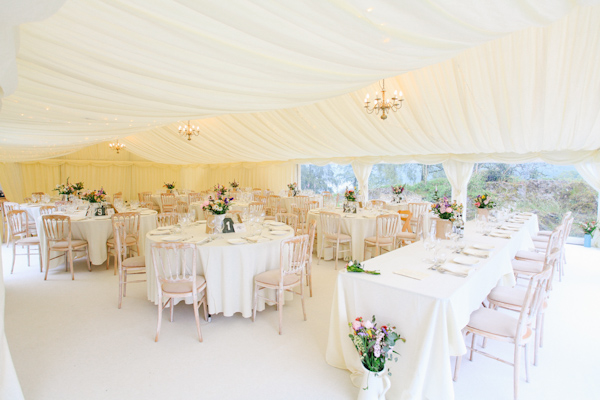 tented wedding reception, photo by Sansom Photography | via junebugweddings.com tented wedding reception, photo by Sansom Photography | via junebugweddings.com