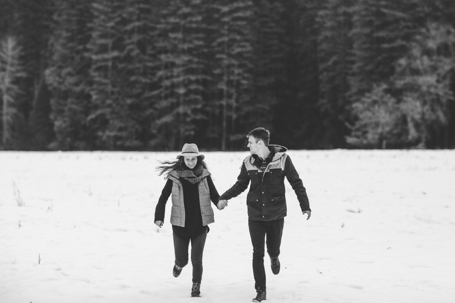 sweet-autumn-yosemite-engagement-photos-15