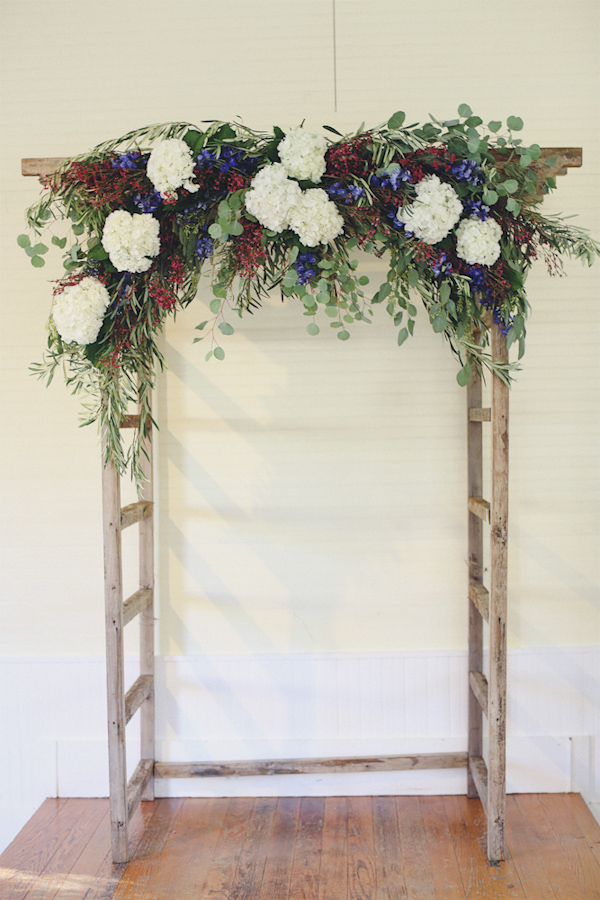colorful texas wedding at Starhill Ranch, photo by Austin wedding photographer Christina Carroll Photography | via junebugweddings.com colorful texas wedding at Starhill Ranch, photo by Austin wedding photographer Christina Carroll Photography | via junebugweddings.com