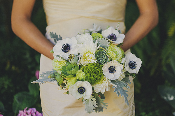 organic outdoor summer wedding at Holly Farm - photo by Lisa Lefringhouse Photography | via junebugweddings.com organic outdoor summer wedding at Holly Farm - photo by Lisa Lefringhouse Photography | via junebugweddings.com