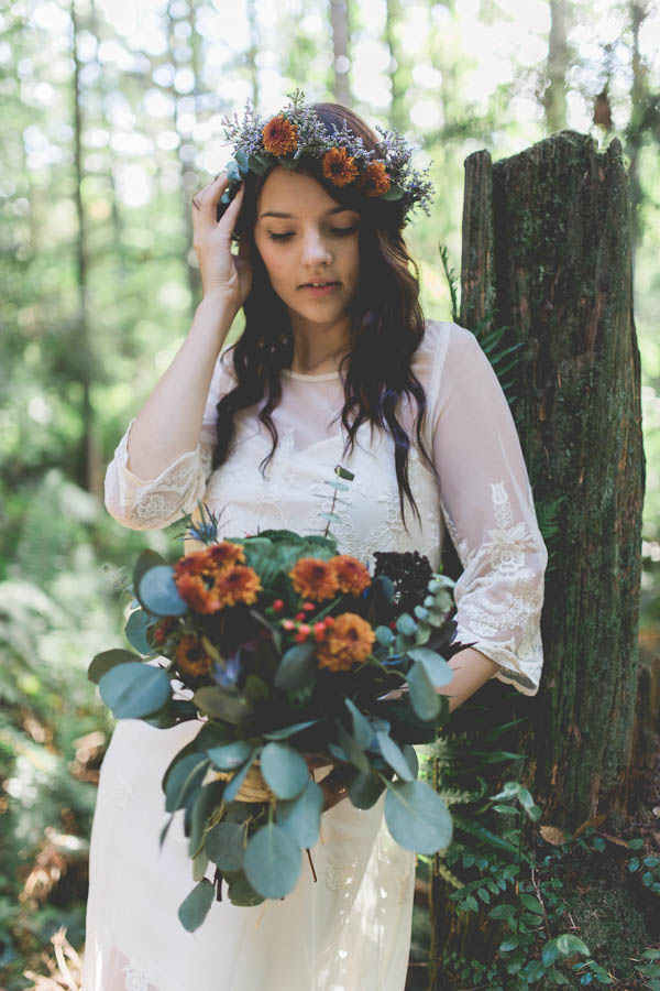 Wild-and-Natural-Engagement-Photos-at-Meadowdale-Beach-Park-Irinart-16