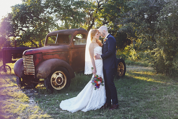colorful texas wedding at Starhill Ranch, photo by Austin wedding photographer Christina Carroll Photography | via junebugweddings.com colorful texas wedding at Starhill Ranch, photo by Austin wedding photographer Christina Carroll Photography | via junebugweddings.com