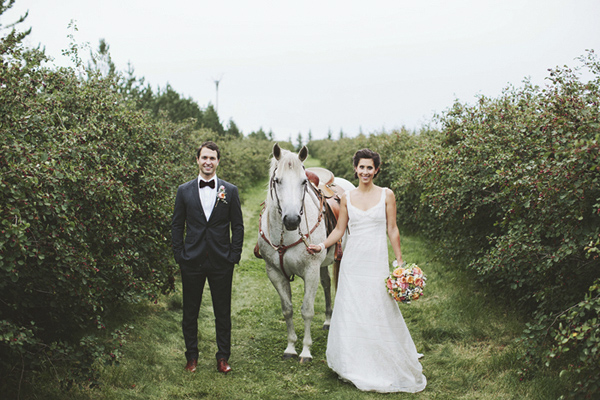 rustic and stylish wedding at Saskatoon Farm in Calgary, Alberta - Rowan Jane Photography | via junebugweddings.com rustic and stylish wedding at Saskatoon Farm in Calgary, Alberta - Rowan Jane Photography | via junebugweddings.com