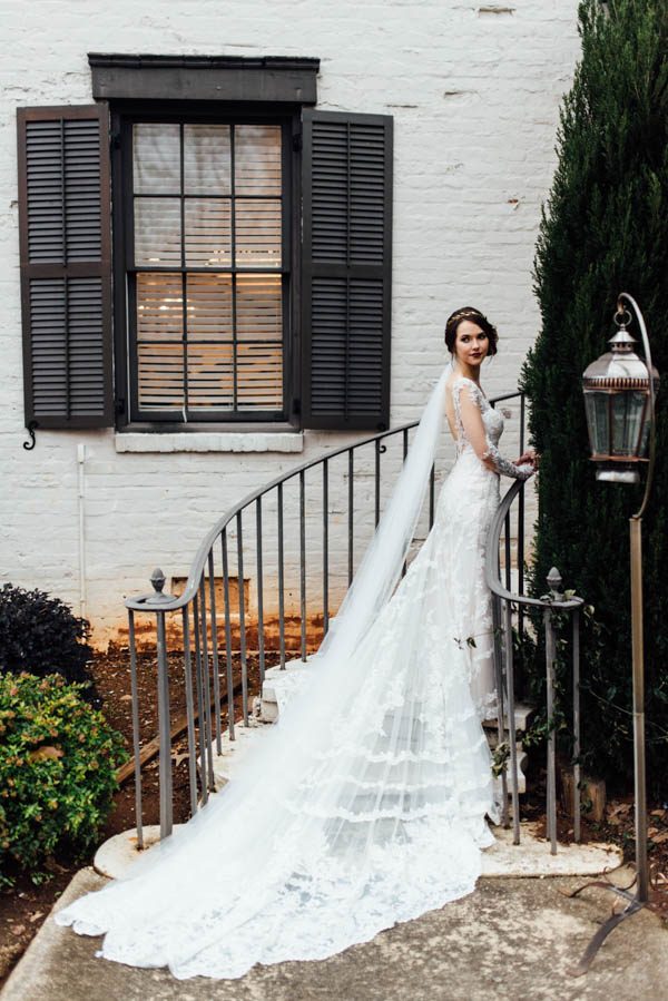 Swoon-Worthy-Menswear-Inspired-Bridesmaids-Style-Georgia-Wedding-Mary-Claire-Photography-25-600x899