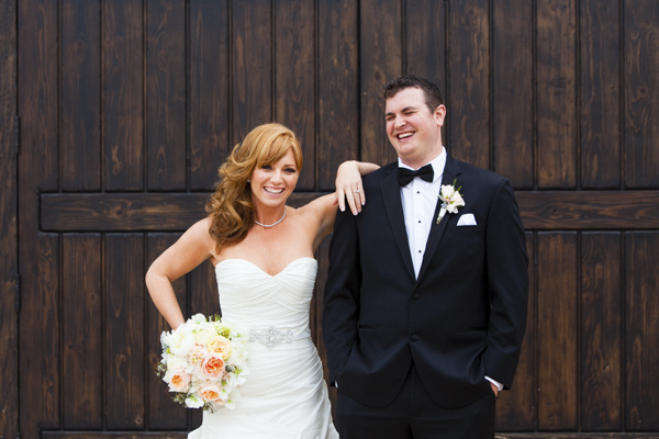 peach, coral, grey wedding at Swiftwater Cellars, photo by La Vie Photography | via junebugweddings.com peach, coral, grey wedding at Swiftwater Cellars, photo by La Vie Photography | via junebugweddings.com