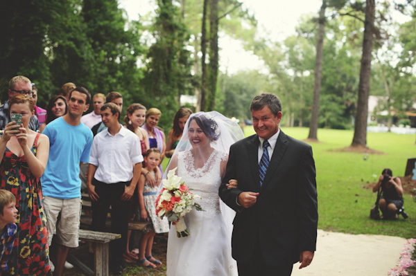 rain on wedding day at Glen Venue, Florida, photo by Jason Mize | via junebugweddings.com rain on wedding day at Glen Venue, Florida, photo by Jason Mize | via junebugweddings.com