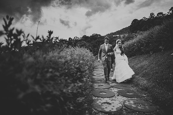 beautiful wedding in Campos do Jordão, Brazil, photo by Sam Hurd | via junebugweddings.com beautiful wedding in Campos do Jordão, Brazil, photo by Sam Hurd | via junebugweddings.com