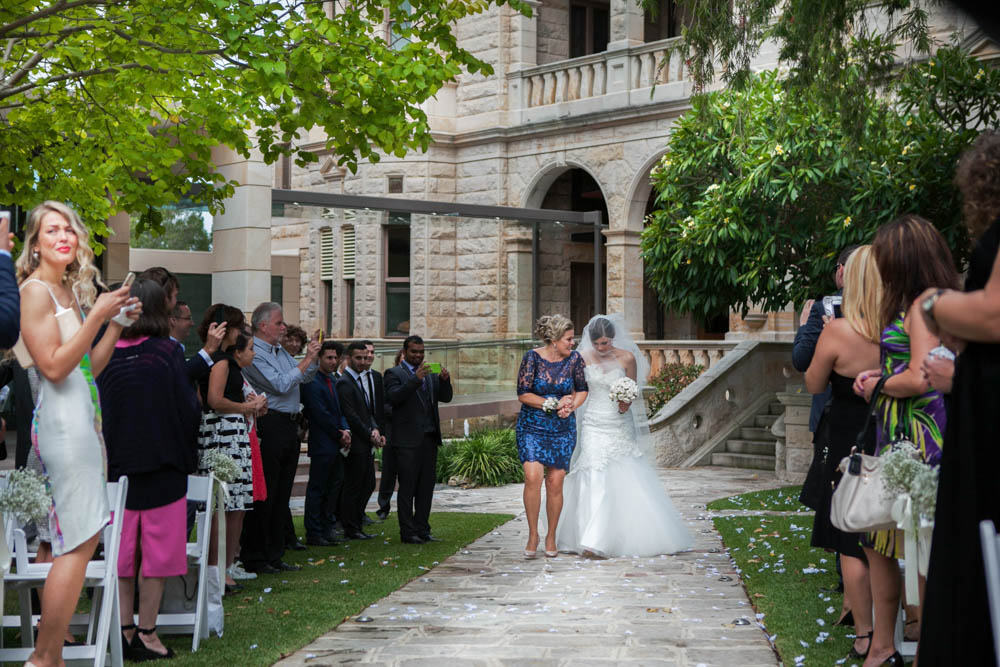 Graceful-Sydney-Wedding-at-Curzon-Hall (7 of 25)
