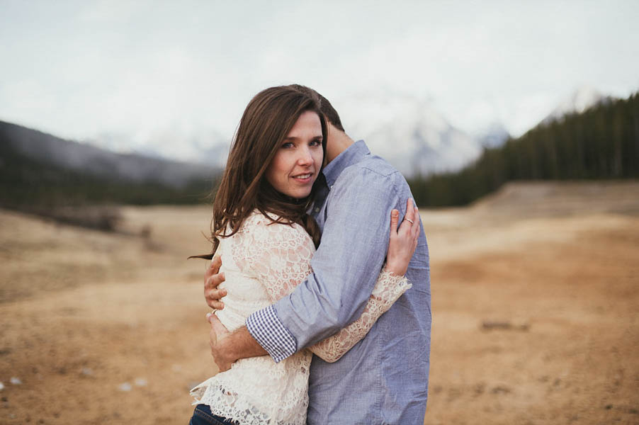 Breathtaking-Lake-Minnewanka-Engagement-Daring-Wanderer (15 of 27)