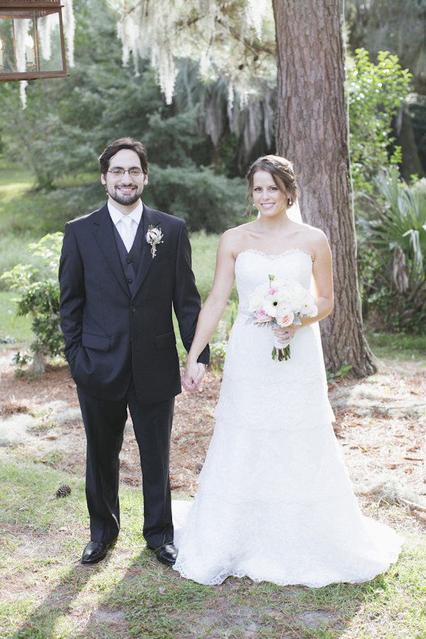 wedding at Legare Waring House in Charleston, South Carolina, photo by Paige Winn Photo | via junebugweddings.com wedding at Legare Waring House in Charleston, South Carolina, photo by Paige Winn Photo | via junebugweddings.com