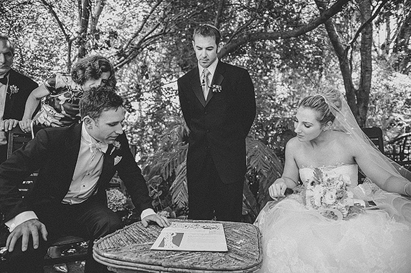 organic outdoor summer wedding at Holly Farm - photo by Lisa Lefringhouse Photography | via junebugweddings.com organic outdoor summer wedding at Holly Farm - photo by Lisa Lefringhouse Photography | via junebugweddings.com