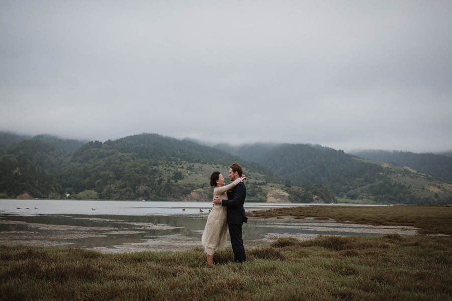Laid-Back-California-Wedding-at-Home-Helena-and-Laurent-25