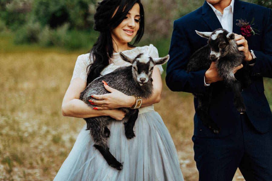 naturally-beautiful-pioneer-farms-wedding-in-warwick-new-york-7