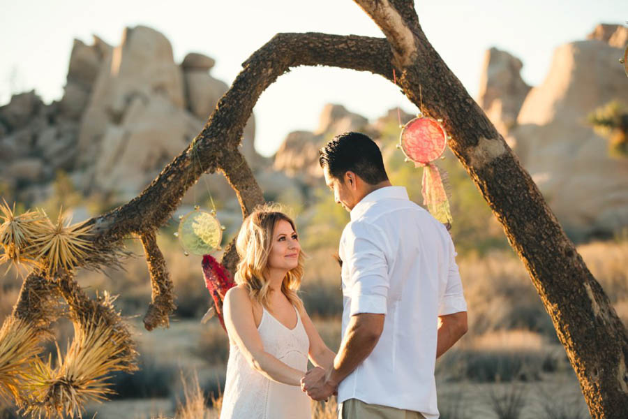 Joshua-Tree-Elopement-Inspiration-Colorful-Southwestern-Vibes-13