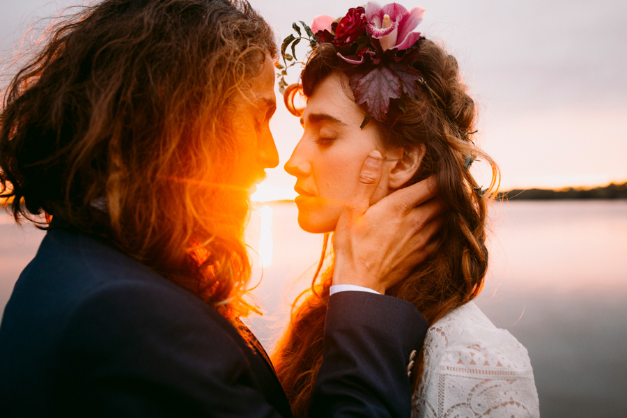 a-romantic-french-elopement-with-roses-cacti-and-macrame-at-souston-lake-16