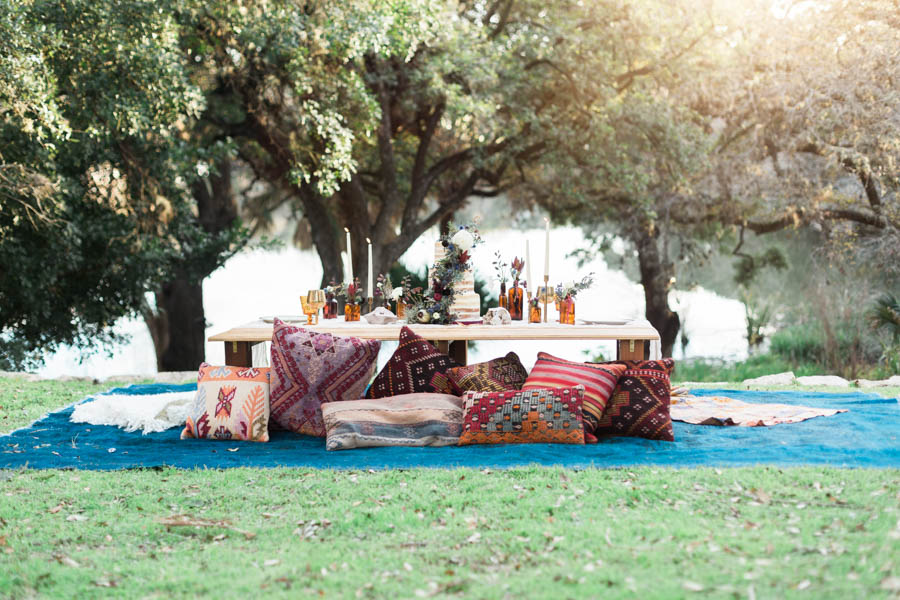 Texas-Bohemian-Wedding-Style-Laguna-Gloria-Holly-Kringer-Photography (24 of 30)