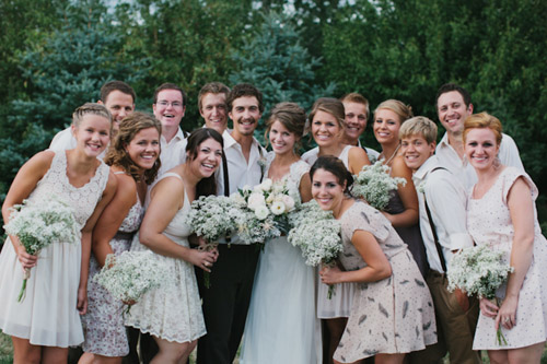 Vintage backyard farm wedding in South Dakota - photos by Bryan and Mae | via junebugweddings.com Vintage backyard farm wedding in South Dakota - photos by Bryan and Mae | via junebugweddings.com
