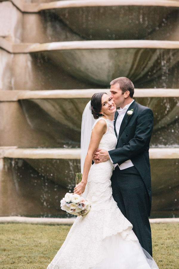 classic southern wedding in Atlanta, photo by Vue Photography | via junebugweddings.com classic southern wedding in Atlanta, photo by Vue Photography | via junebugweddings.com