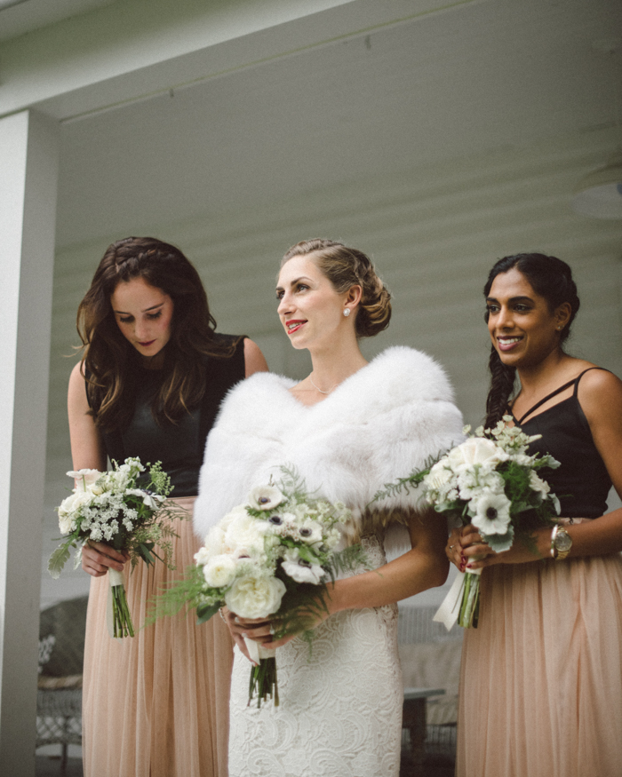 glamorous-upstate-new-york-barn-wedding-at-handsome-hollow-7