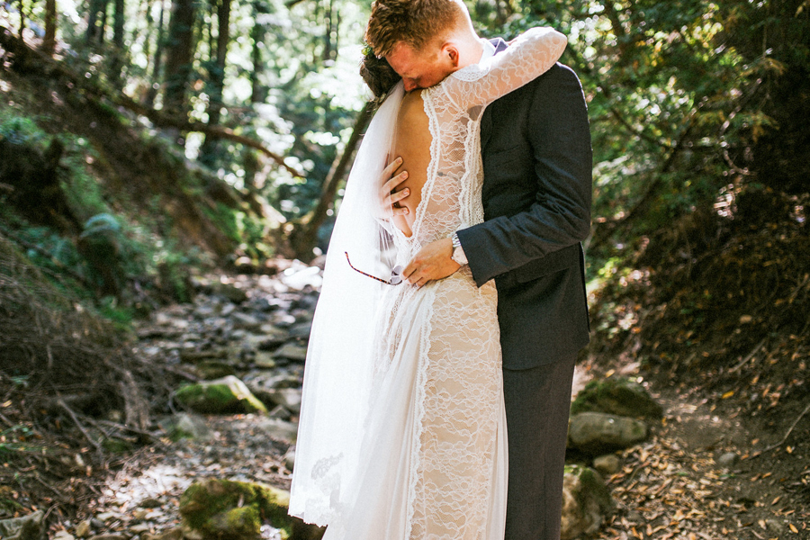 earthy-california-forest-wedding-at-saratoga-springs-6