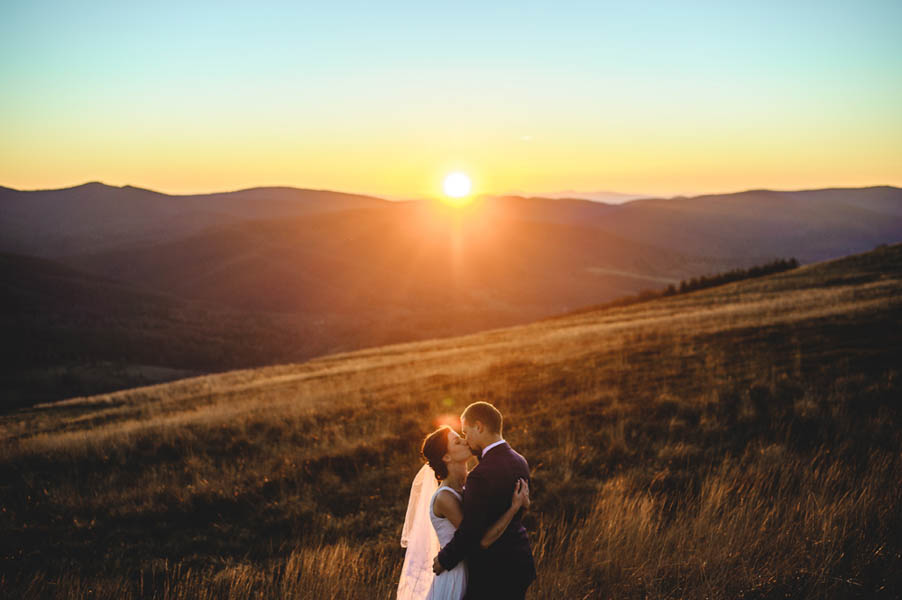Golden-Post-Wedding-Shoot-in-the-Bieszczady-Mountains-Lmfoto (24 of 34)