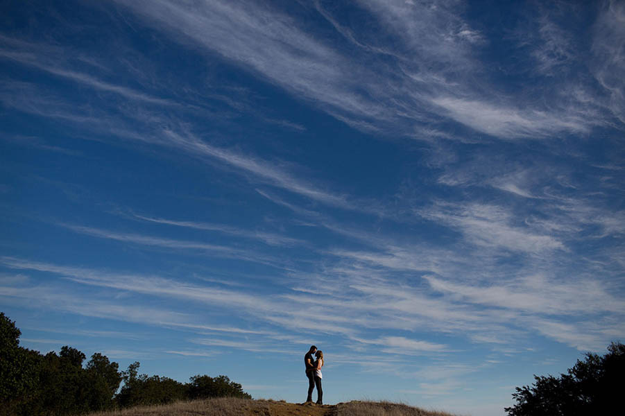 Cozy-Anniversary-Photo-Shoot-at-Mount-Tamalpais-Dustin-Cantrell-1