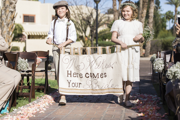 here come's the bride banner, photo by Rachel Solomon | via junebugweddings.com here come's the bride banner, photo by Rachel Solomon | via junebugweddings.com