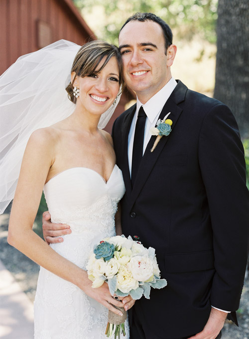 rustic yellow and champagne vineyard wedding in Santa Ynez, CA - photos by Michelle Warren Photography| jvia unebugweddings.com rustic yellow and champagne vineyard wedding in Santa Ynez, CA - photos by Michelle Warren Photography| jvia unebugweddings.com