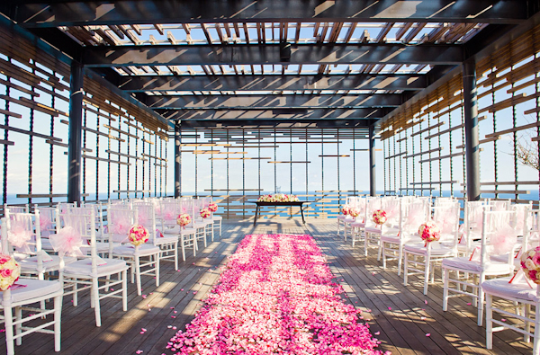 wedding in Bali at Alila Villas Uluwatu, photo by Marcus Bell of Studio Impressions | junebugweddings.com wedding in Bali at Alila Villas Uluwatu, photo by Marcus Bell of Studio Impressions | junebugweddings.com