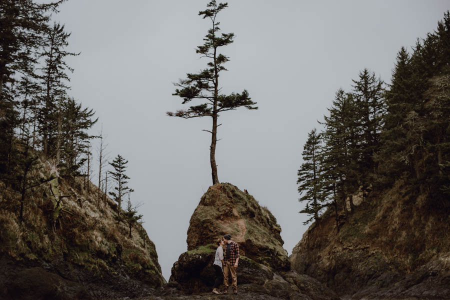 Dead-Mans-Cove-Engagement-Wanderlust-Catalina-Jean-Photography-22