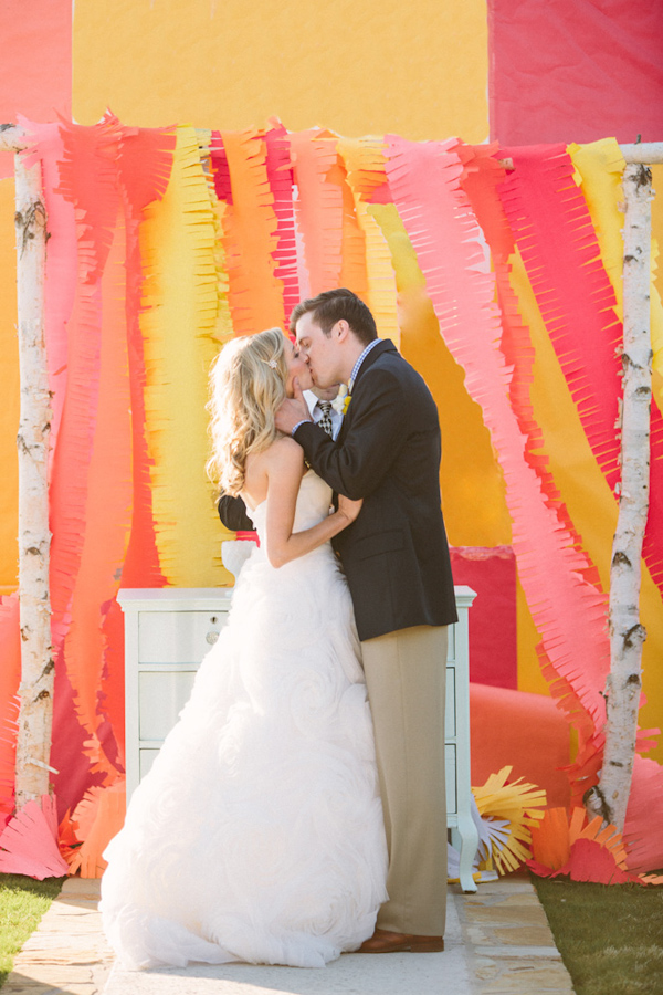cheerful Texas wedding by Lavender Joy Weddings with photos by Taylor Lord Photography | via junebugweddings.com cheerful Texas wedding by Lavender Joy Weddings with photos by Taylor Lord Photography | via junebugweddings.com