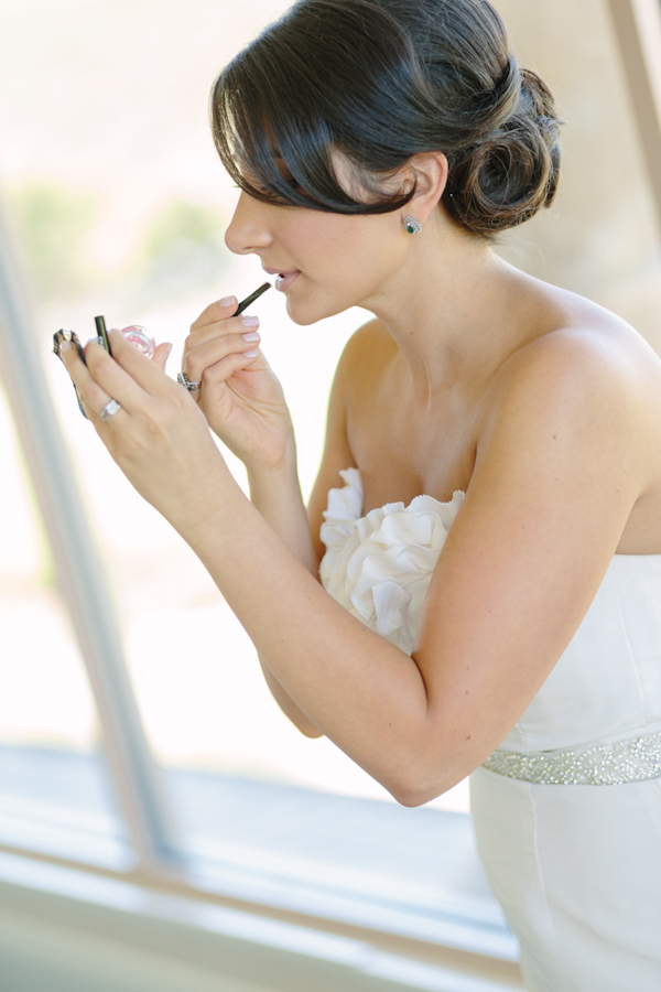 modern Persian wedding in San Jose, California, photo by Jinda Photography | via junebugweddings.com modern Persian wedding in San Jose, California, photo by Jinda Photography | via junebugweddings.com