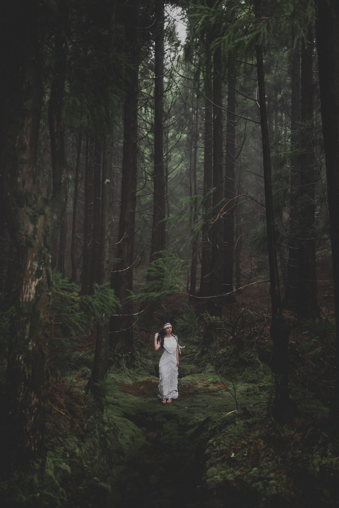 sensual-island-couple-portraits-in-portugal-23