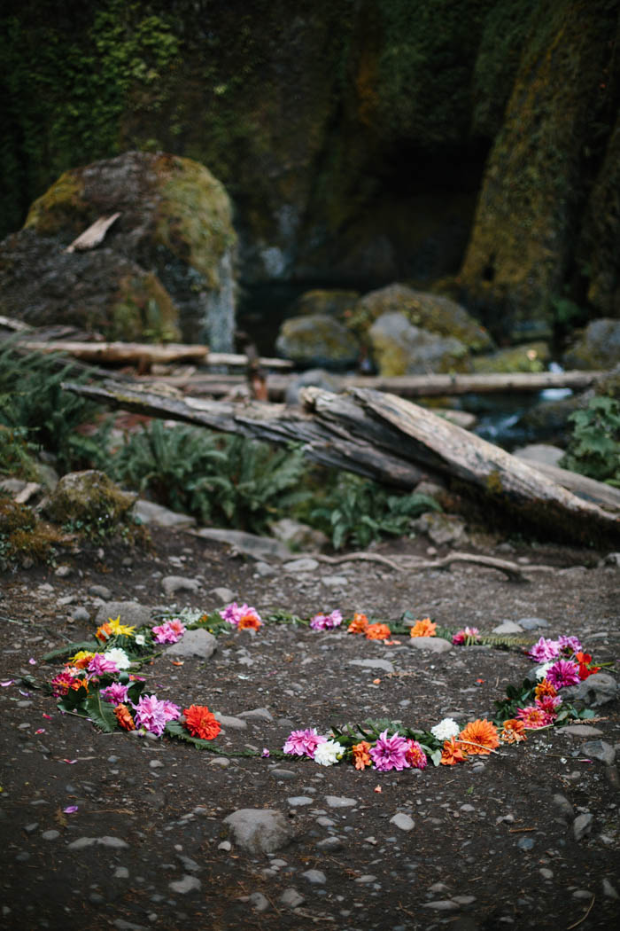 whimsical-and-heartfelt-wahclella-falls-elopement-abby-tohline-photography-co-21