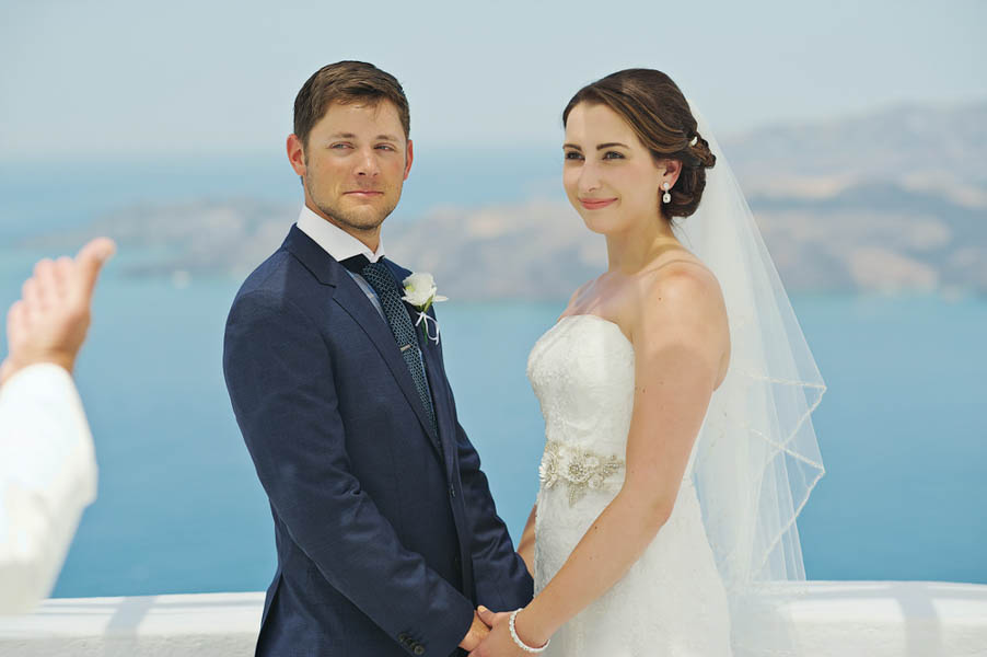 Classically-Beautiful-Santorini-Elopement-Thanasis-Kaiafas-20