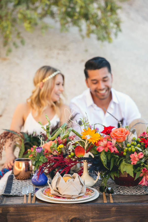 Joshua-Tree-Elopement-Inspiration-Colorful-Southwestern-Vibes-23