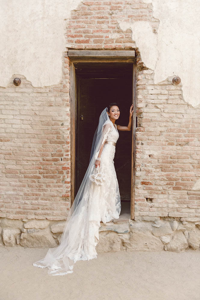 Classy-Emerald-and-Gold-Wedding-at-The-Villa-San-Juan-Capistrano (20 of 33)