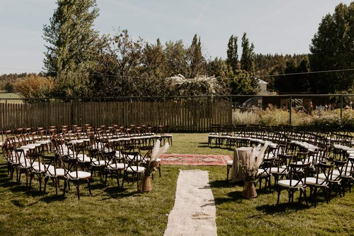 wedding in a round seating arrangement