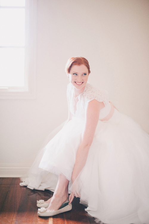pretty travel inspired wedding in York, Australia with photos by Ben Yew Photography | junebugweddings.com pretty travel inspired wedding in York, Australia with photos by Ben Yew Photography | junebugweddings.com