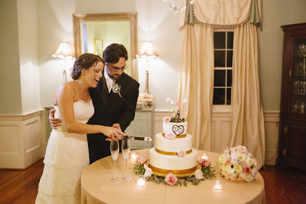 wedding at Legare Waring House in Charleston, South Carolina, photo by Paige Winn Photo | via junebugweddings.com wedding at Legare Waring House in Charleston, South Carolina, photo by Paige Winn Photo | via junebugweddings.com