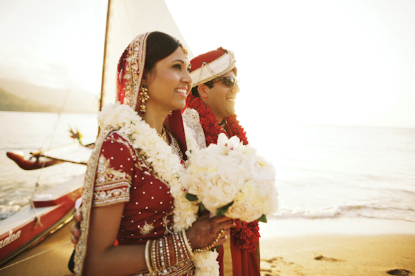 indian american wedding in Hawaii, photos by Anna Kim Photography | via junebugweddings.com indian american wedding in Hawaii, photos by Anna Kim Photography | via junebugweddings.com