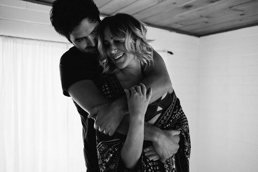 Intimate-Joshua-Tree-Engagement-Photos-Dustin-Cantrell-14