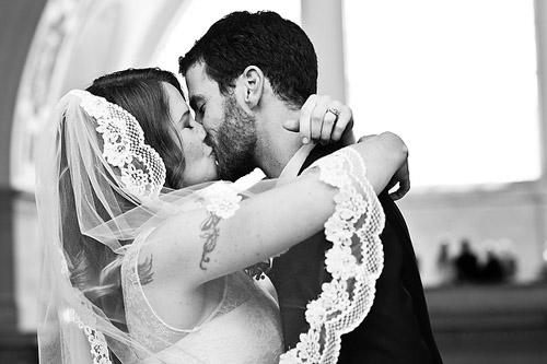 San Francisco City Hall Wedding by Nick Traverse Photography | via junebugweddings.com San Francisco City Hall Wedding by Nick Traverse Photography | via junebugweddings.com