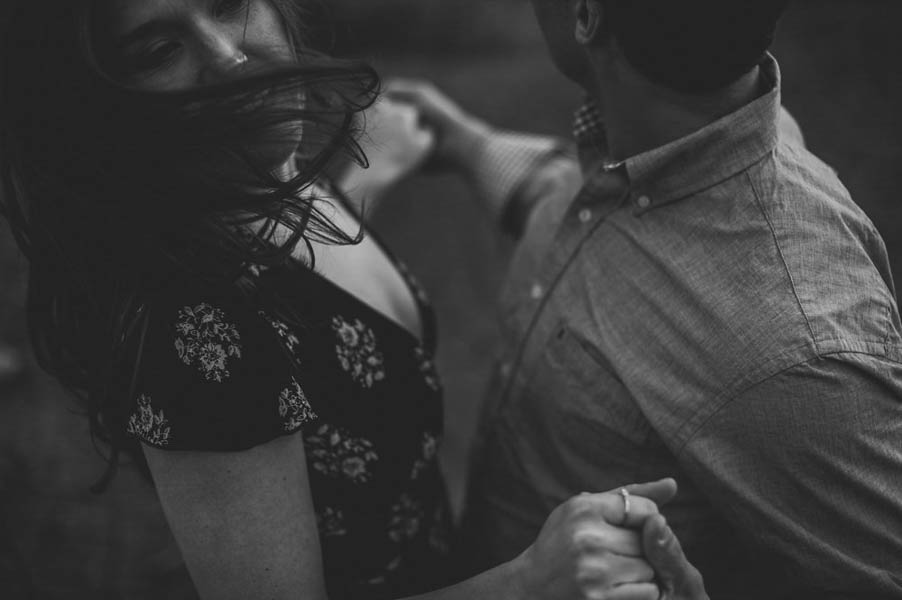 Breathtaking-Lake-Minnewanka-Engagement-Daring-Wanderer (18 of 27)