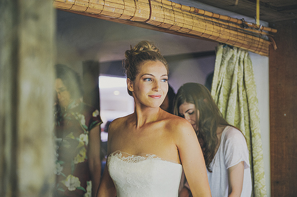 organic outdoor summer wedding at Holly Farm - photo by Lisa Lefringhouse Photography | via junebugweddings.com organic outdoor summer wedding at Holly Farm - photo by Lisa Lefringhouse Photography | via junebugweddings.com